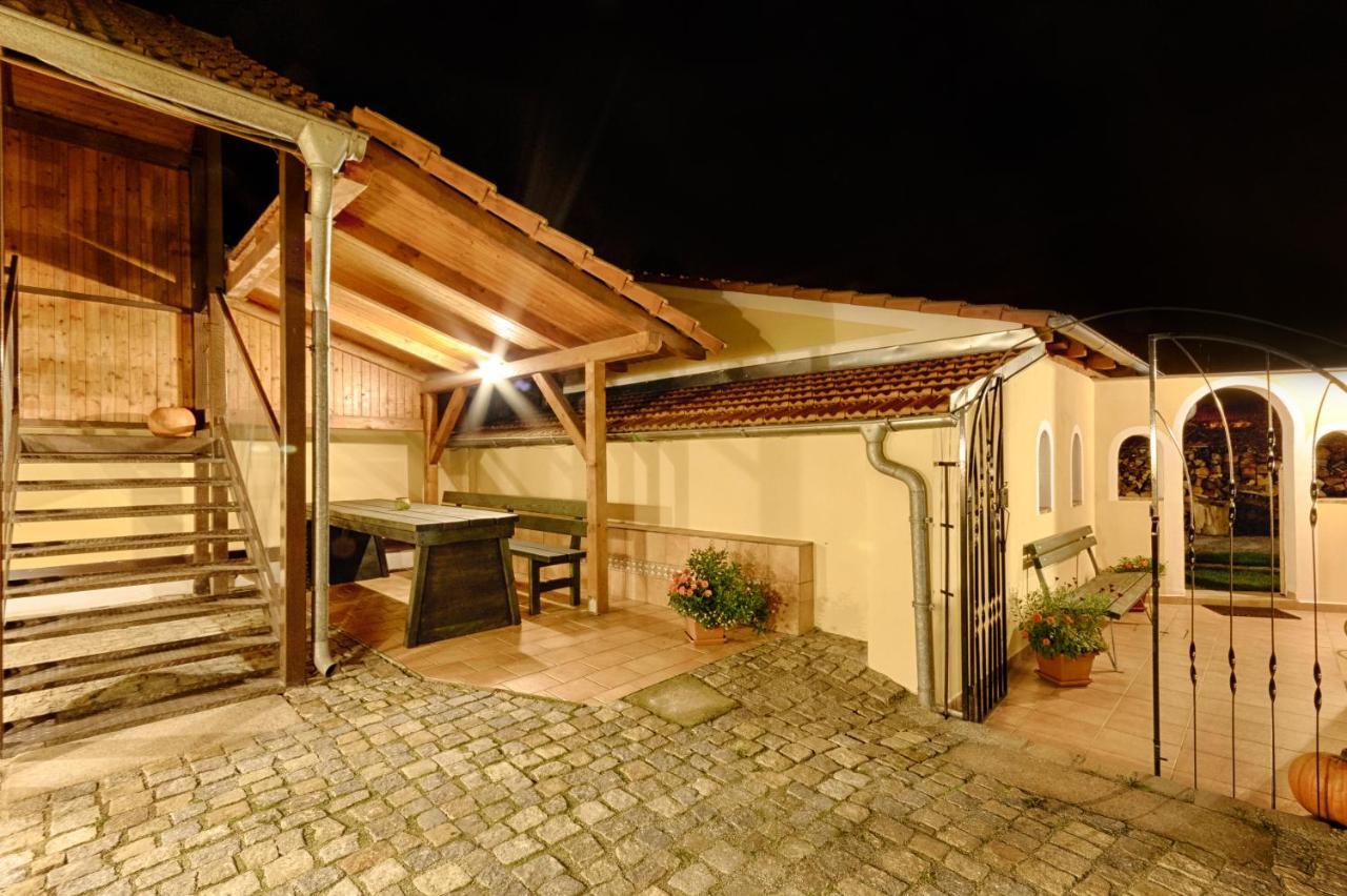 Romance Ubytovani Jindřichŭv Hradec Ngoại thất bức ảnh