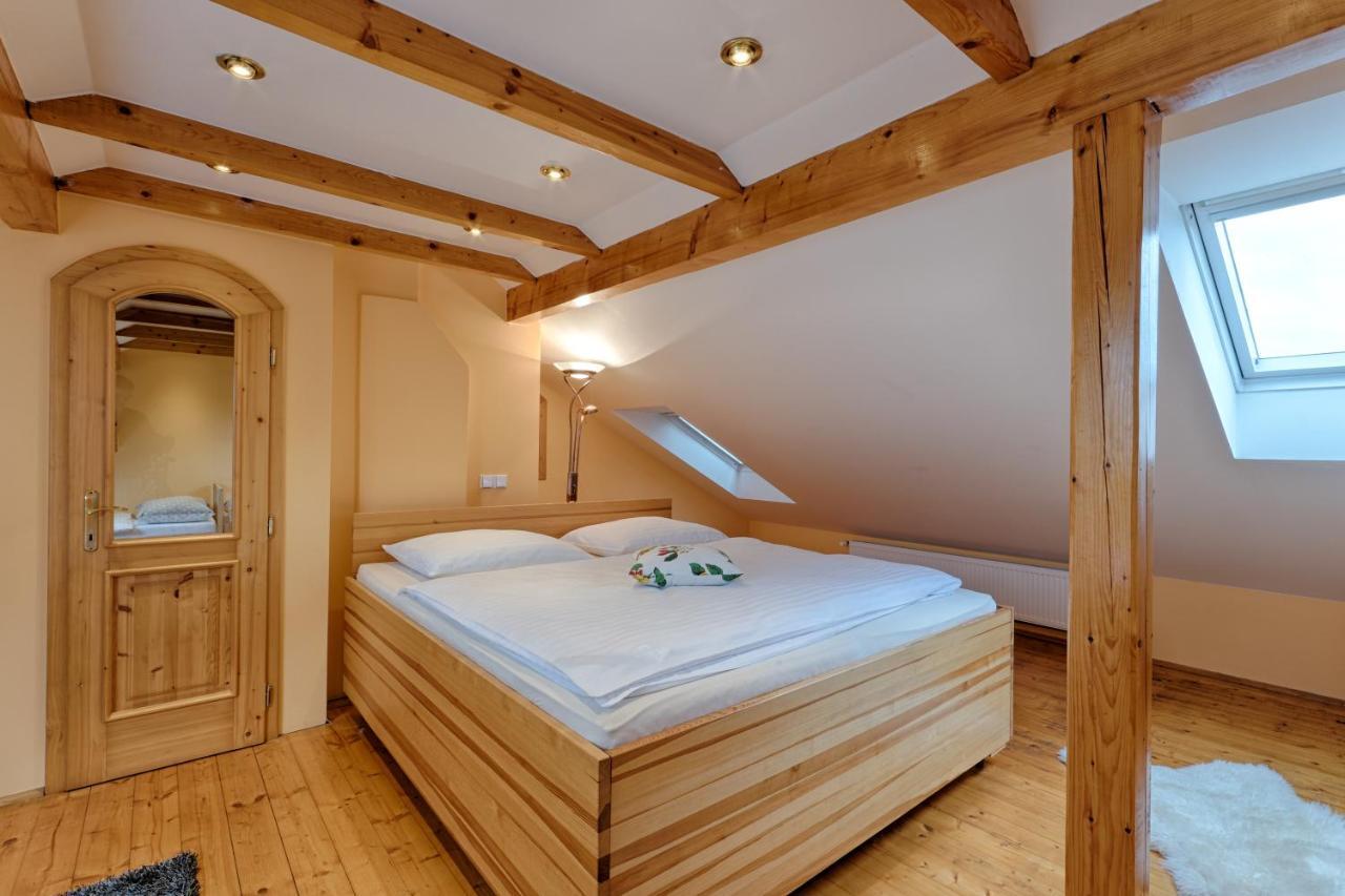 Romance Ubytovani Jindřichŭv Hradec Ngoại thất bức ảnh
